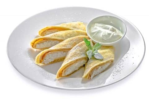 Млинець з сиром та сметаною 200/40 гр